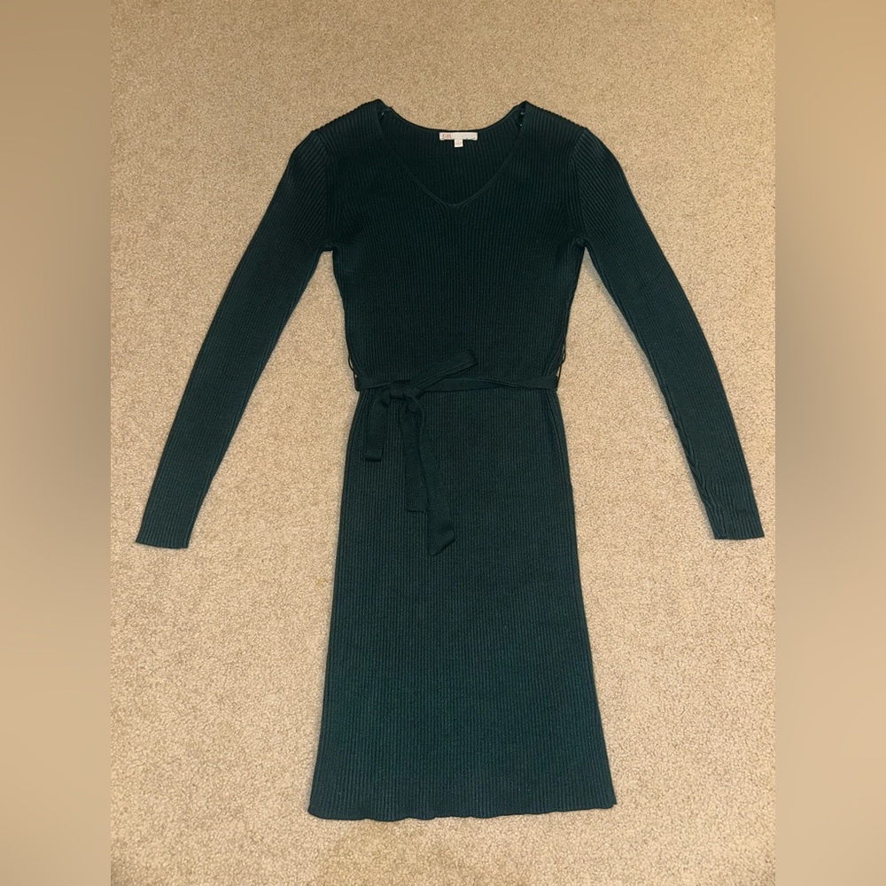 Green mini sweater dress